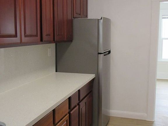 2nd image of 3544 Anza St
