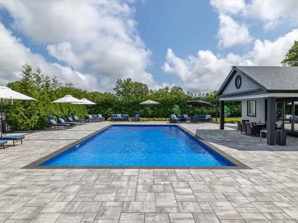 154 Mac Arthur Boulevard, Hauppauge, NY 11788