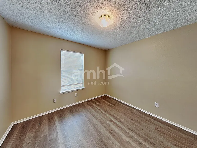 321 Quail Run Rd — Photo 17