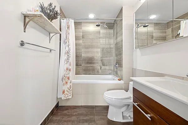 Rented by Keller Williams Points North | media 56