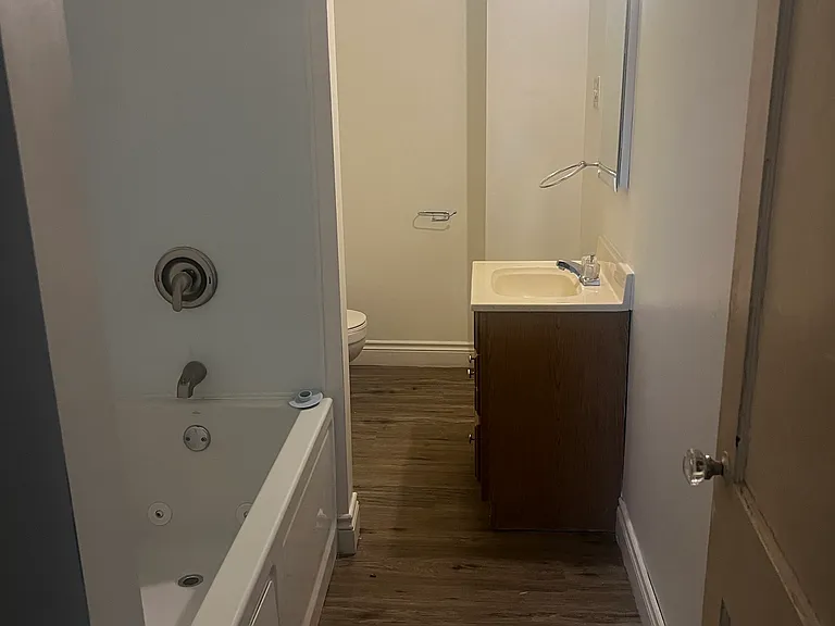 417 S Market St — Photo 6