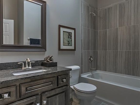 5th image of 12032 S 79th Ave