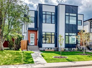 3221 E Kinsale Rd SW, Calgary, AB T3E 4S1