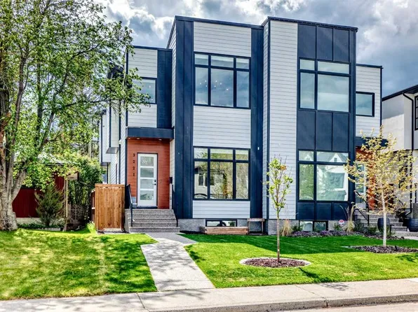 3221 E Kinsale Rd SW, Calgary, AB T3E 4S1