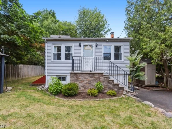 1 Highland Ave, West Milford Twp., NJ 07480