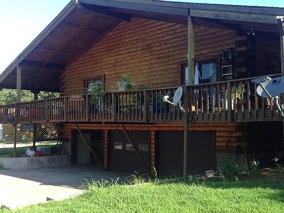 3 car garage back of house