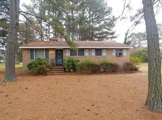 1625 Youngs Rd, Petersburg, VA 23803