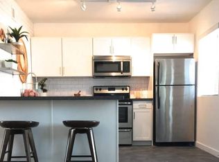 3122 N 38th St APT 10, Phoenix, AZ 85018