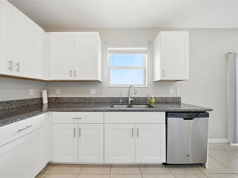 15617 Charr Island St — Photo 3