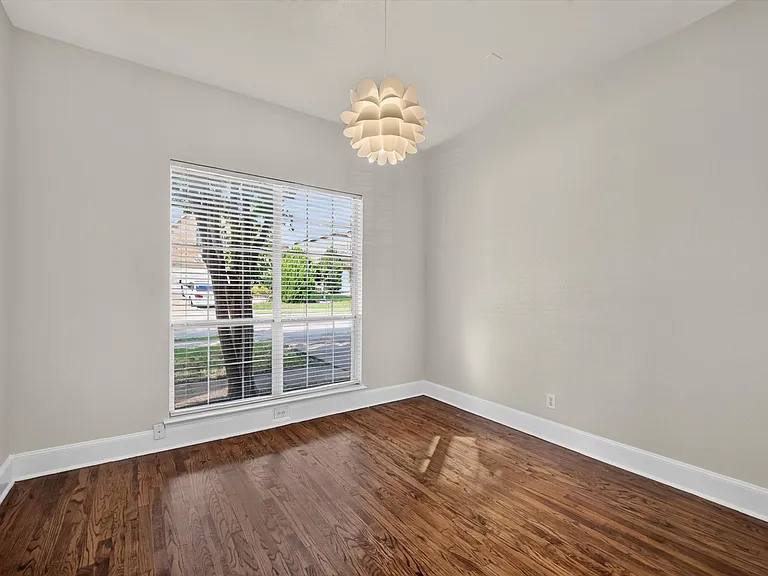 1145 Pedernales Trl — Photo 16