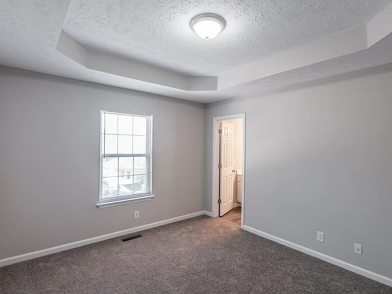 108 Longview Dr — Photo 8