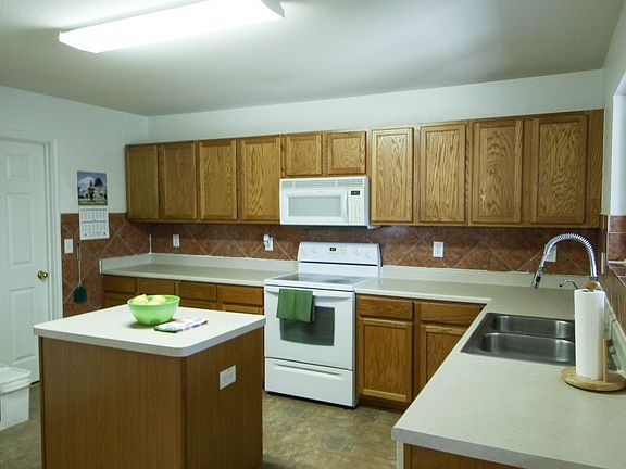 4th image of 13310 Concordia Oak
