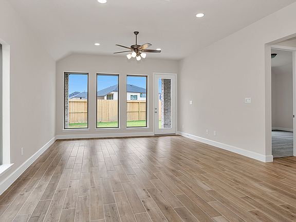 3rd image of 31015 Radke Estates Dr