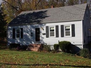 13 Moulton St, Georgetown, MA 01833