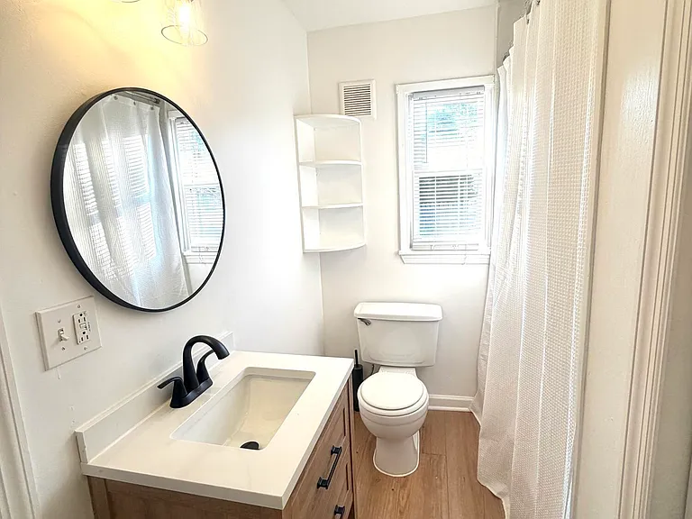 33 Wooley St #B — Photo 14