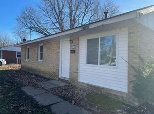 1511 Holly Hill Dr, Champaign, IL
