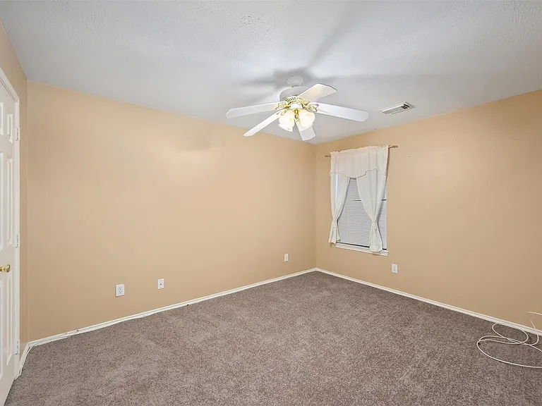 3702 Bent Springs Ln — Photo 14