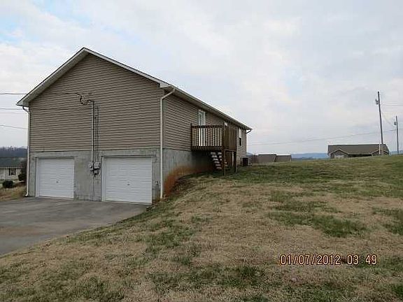 2nd image of 119 Amy Dr