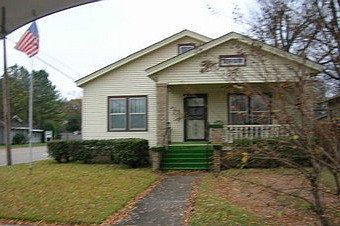 1st image of 223 Elm St