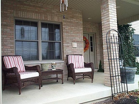 3rd image of 10848 Northcote Dr