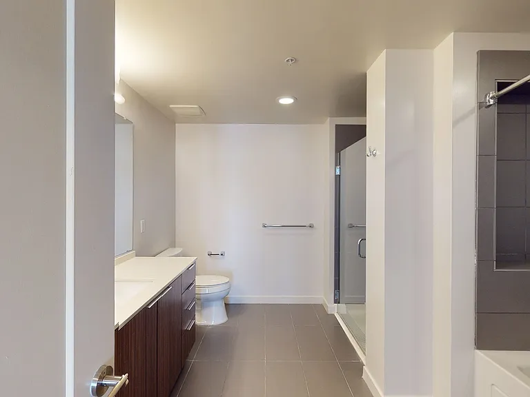 The Residences on Jamboree — Photo 108