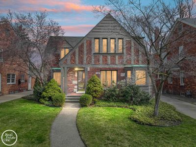 268 Kenwood Ct, Grosse Pointe Farms, MI, 48236