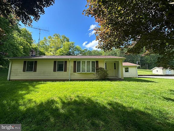 2nd image of 1801 Michael Rd