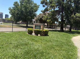 17230 Imperial Valley Dr APT 24, Houston, TX 77060