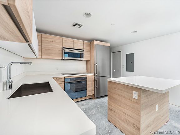 5th image of 16385 Biscayne Blvd Unit 1217