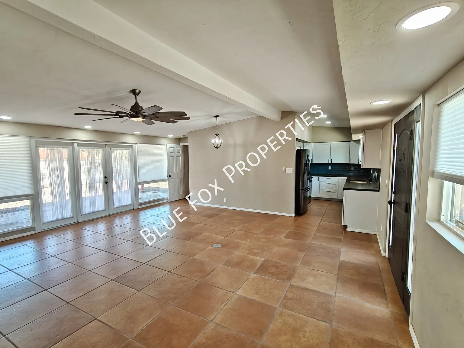 5449 East Holmes Street — Photo 4