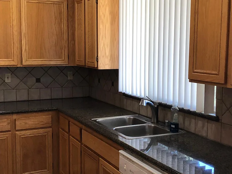 27162 Swift St — Photo 67