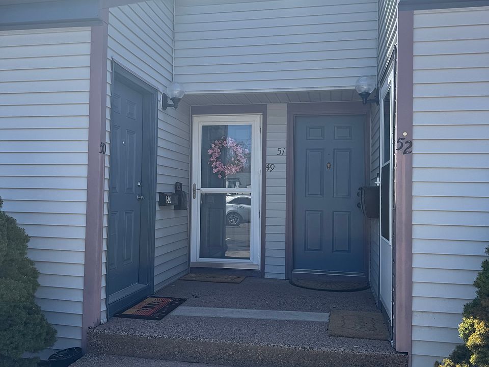 1st image of 49 Candlewood Dr #49