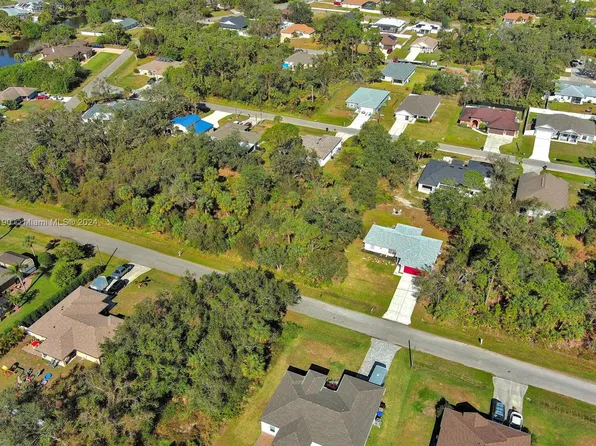2 Sargon Ave, North Pt, FL 34287