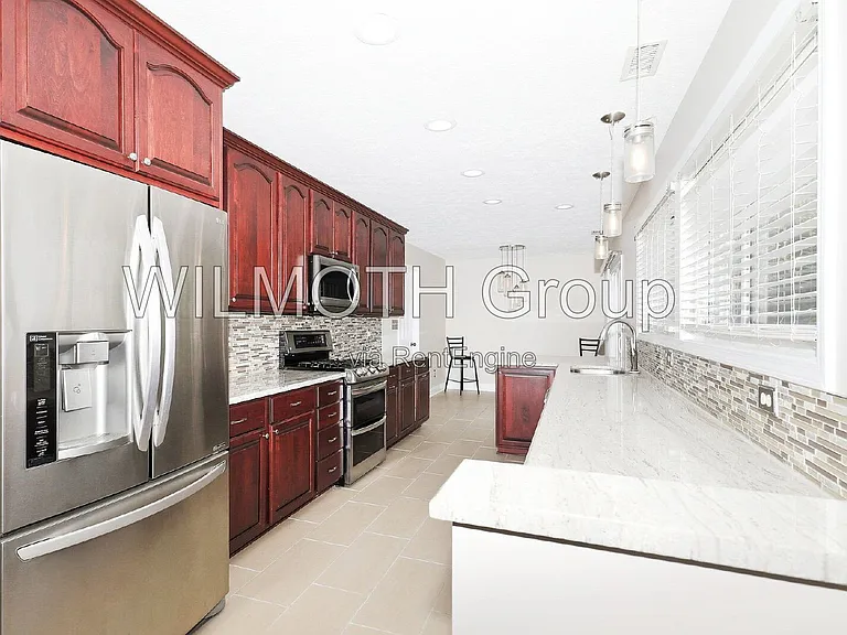 9224 Oak Knoll Ln — Photo 8