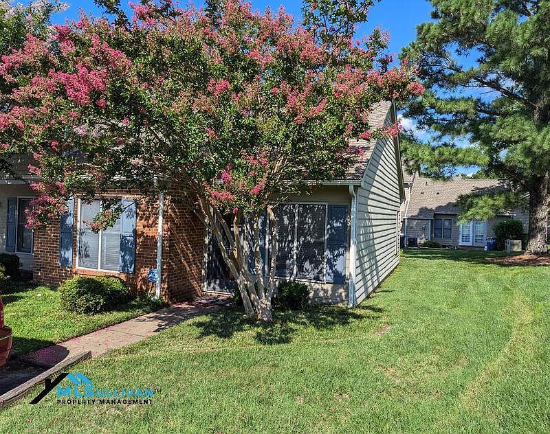 1st image of 2650 Hitchcock Dr #1