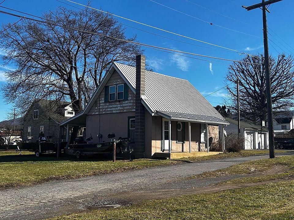 2nd image of 426 S Grand St
