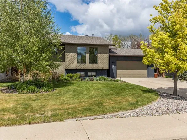 20 Carter Cres SE, Medicine Hat, AB T1B 2T3