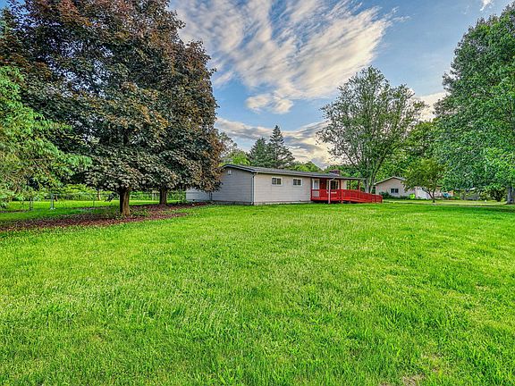 4th image of 4243 Lancashire Ln