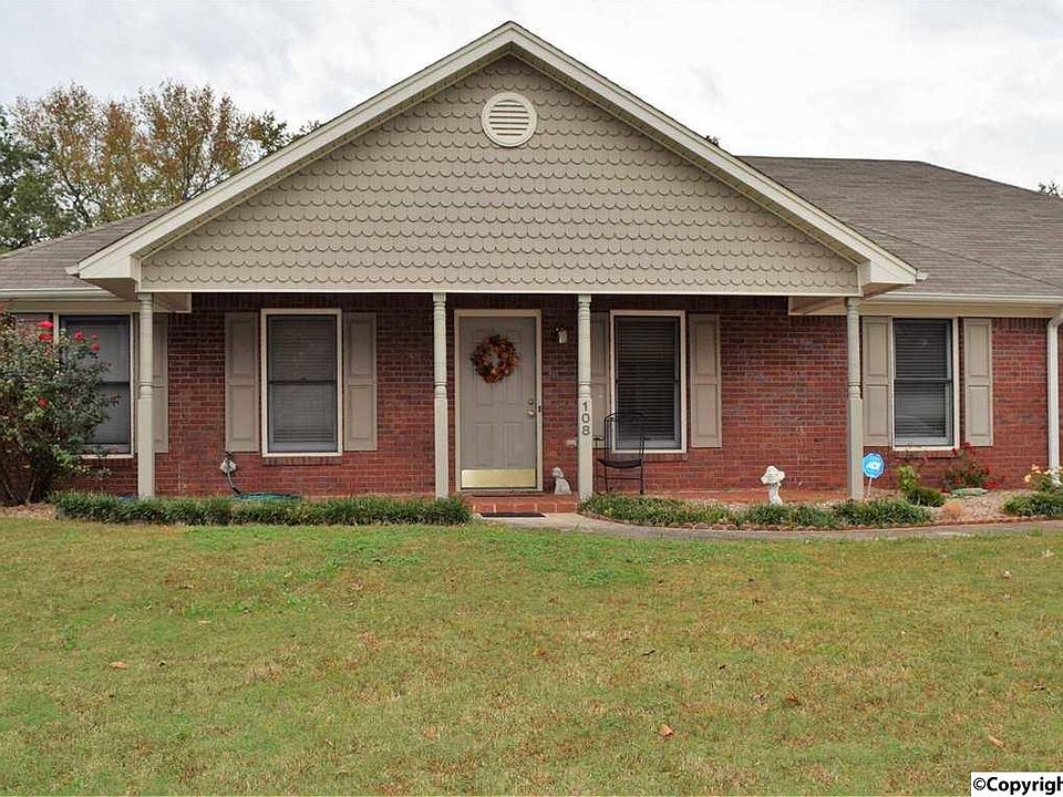 1st image of 108 Golden Oak Dr
