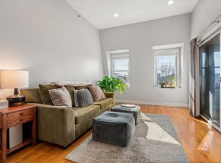 150 W 9th St #3, South Boston, MA 02127