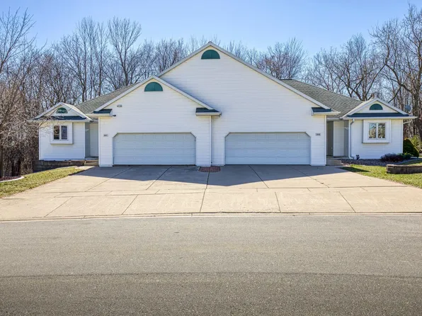 3097 Parkview Ct, Green Bay, WI 54304