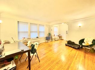 2803 W Lunt Ave #2G, Chicago, IL 60645