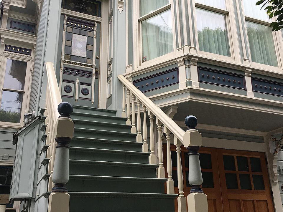 1st image of 225 Clipper St