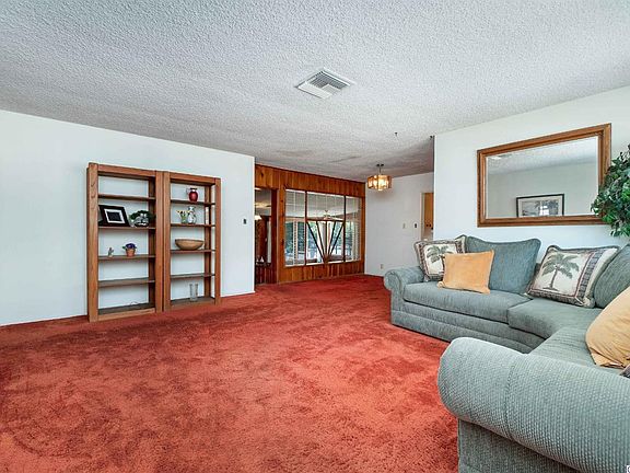 5th image of 10923 Nassau Ave
