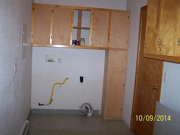 5th image of 105 N Parkmont St
