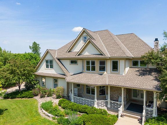 5th image of 3360 Crestmoor Dr