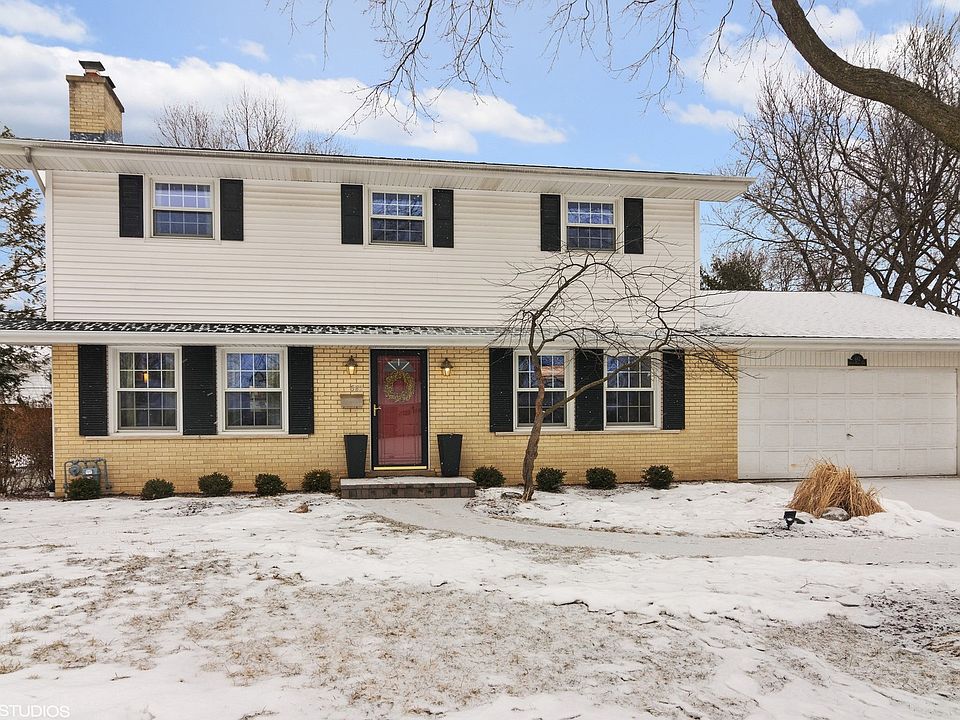 1st image of 662 N Eagle Ln
