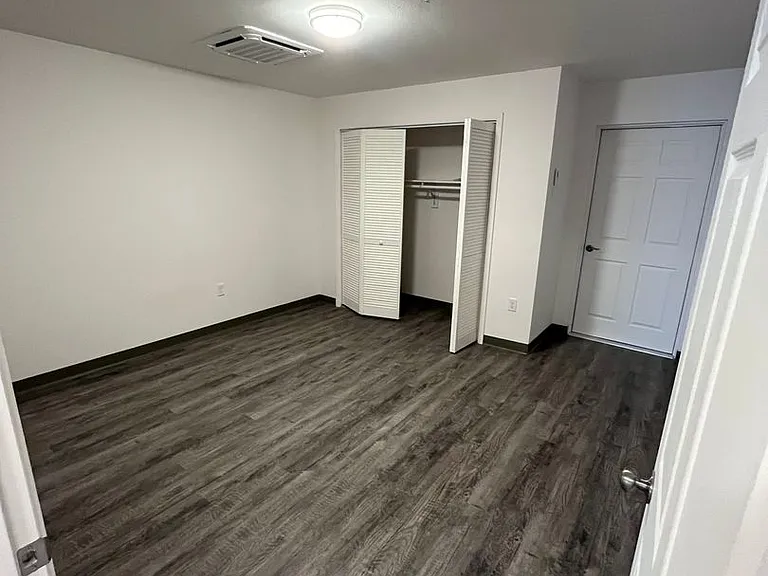 Live at the BLVD 2500 New, beautiful and best location! — Photo 47