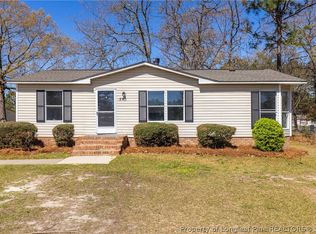 59 W Tryon Ct E, Spring Lake, NC 28390