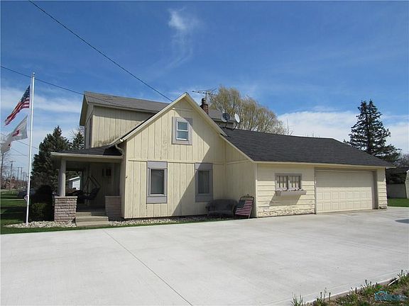 4th image of 409 Antwerp Dr
